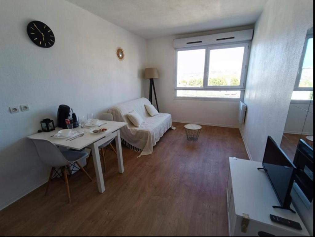 Appartement Tout Equipe A 6 Minutes De La Gare St Charles Marseille Eksteriør billede